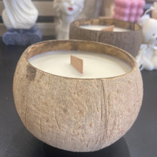 Load image into Gallery viewer, Coconut Shell candle
